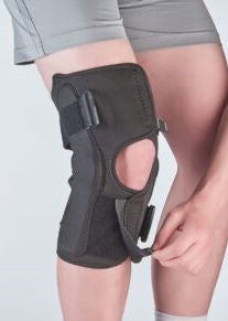 CORFLEX COOLTEX™ AG 13” ANTERIOR CLOSURE KNEE WRAP WITH HINGE, Open Popliteal